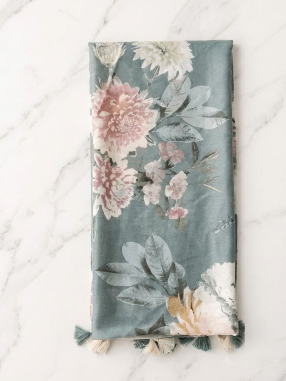 Womens Elegant Scarf - Fashion Floral Scarf